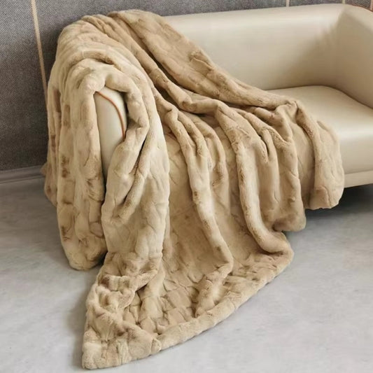 CloudHaven Faux Fur Blanket – Luxe Warmth for Serene Evenings
