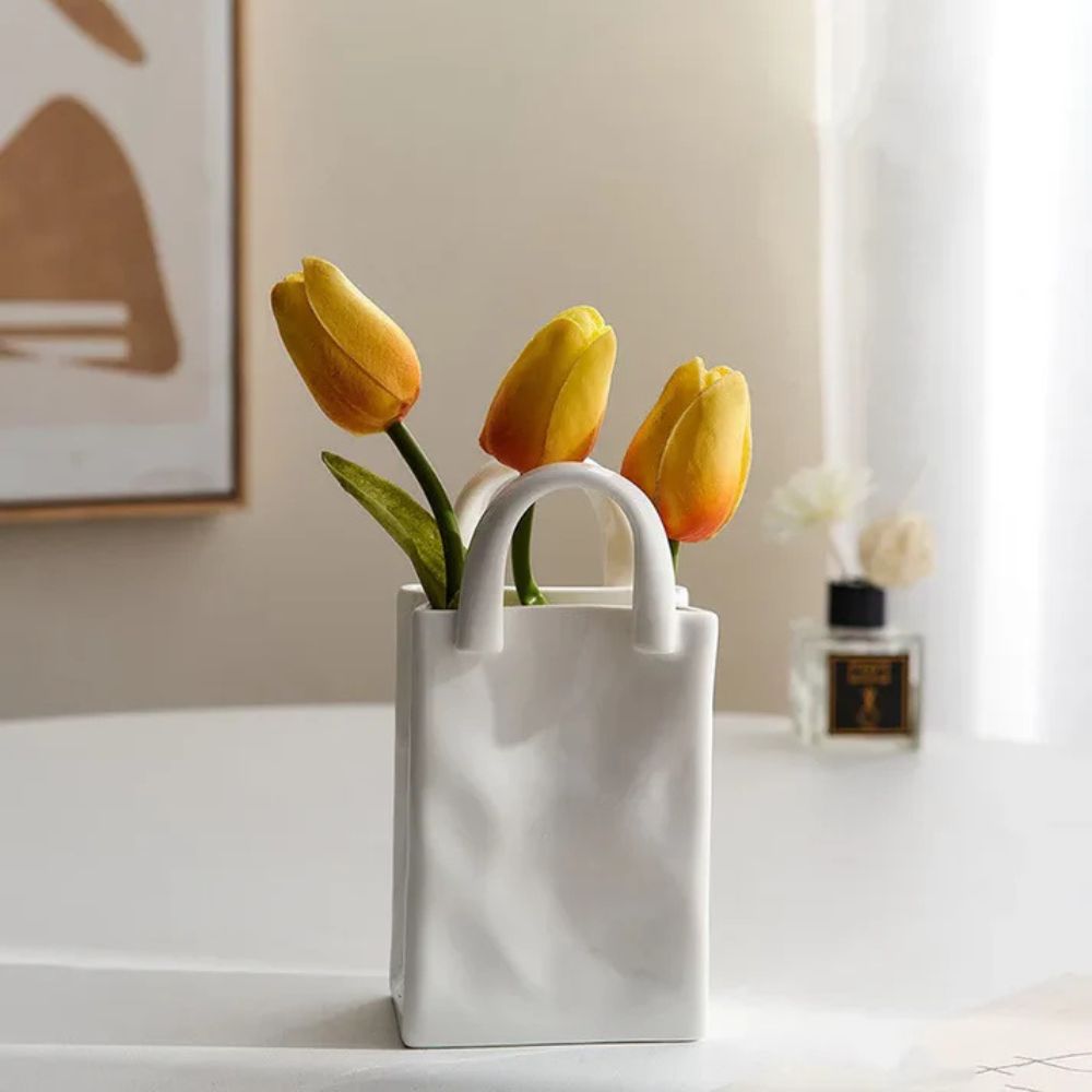 Kado Ceramic Vase – Tote-Inspired Modern Form