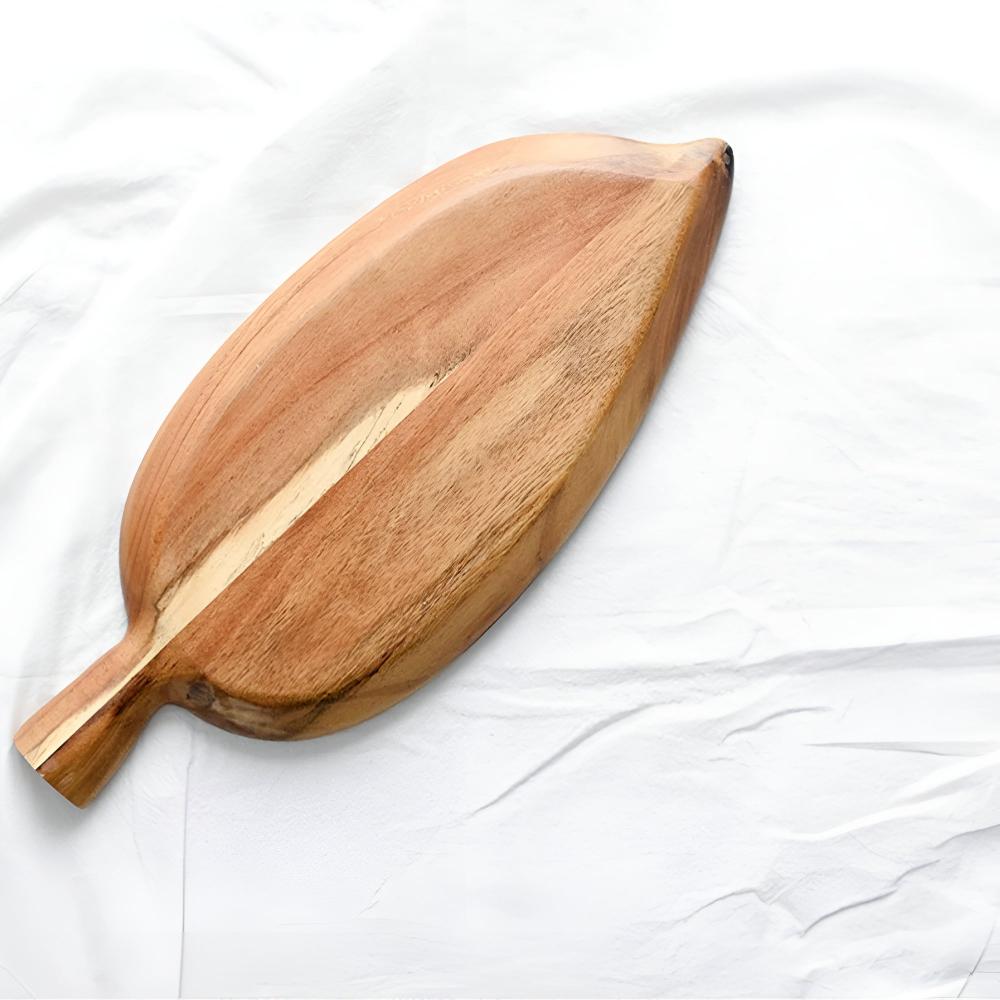 MoriLeaf Wooden Plate – Natural Form for Intentional Serving