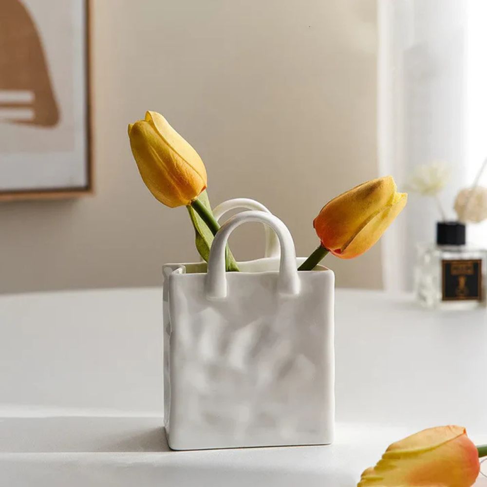 Kado Ceramic Vase – Tote-Inspired Modern Form