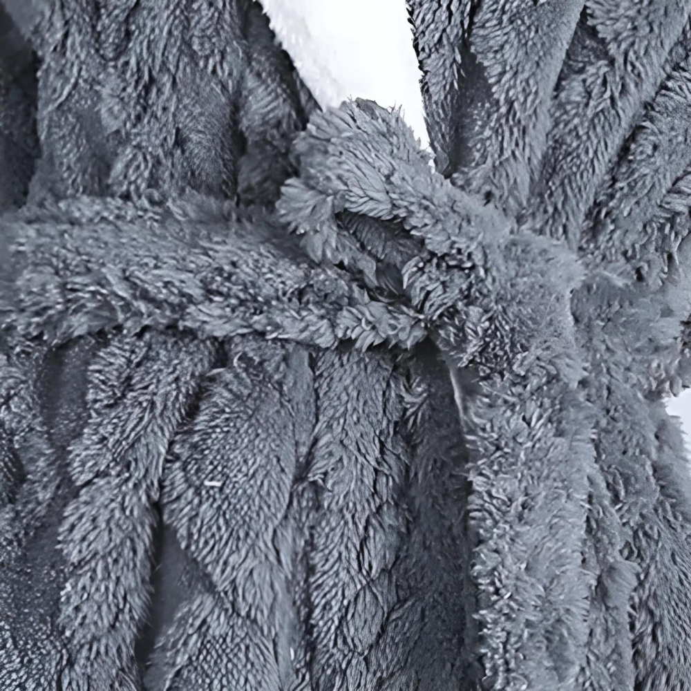 SoraNest Hooded Robe – Wrapped Warmth for Unhurried Living