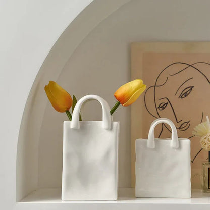 Kado Ceramic Vase – Tote-Inspired Modern Form