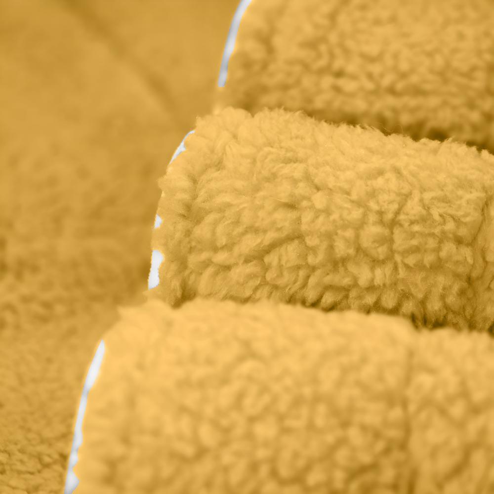 HanaFleece Comfort Coat – Gentle Warmth for Quiet Mornings
