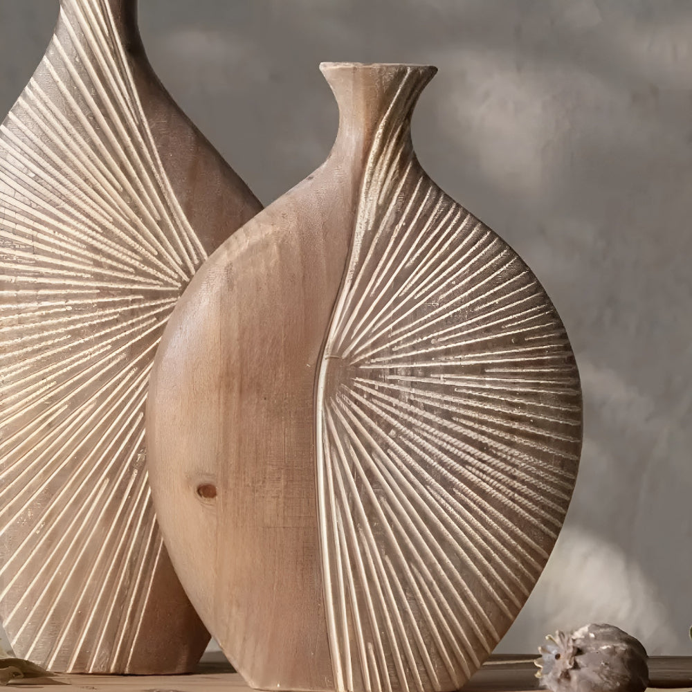Takumi Wooden Vase – Sculpted Grain, Timeless Warmth