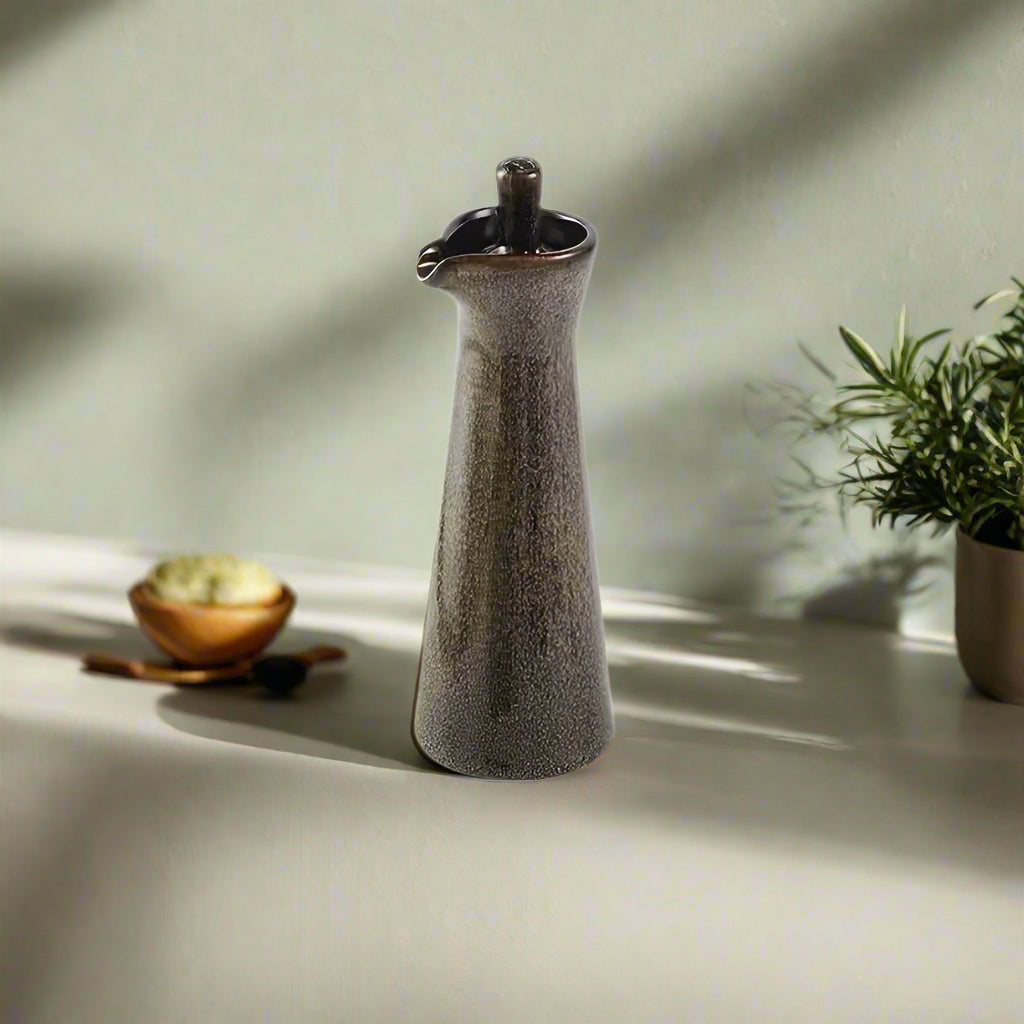 Kiyo Ceramic Condiment Bottle – Pure Form, Thoughtful Function