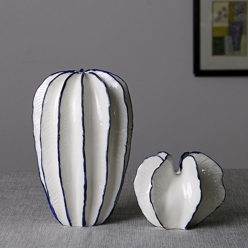 Hoshin Ceramic Vase – Starfruit-Inspired Sculptural Form