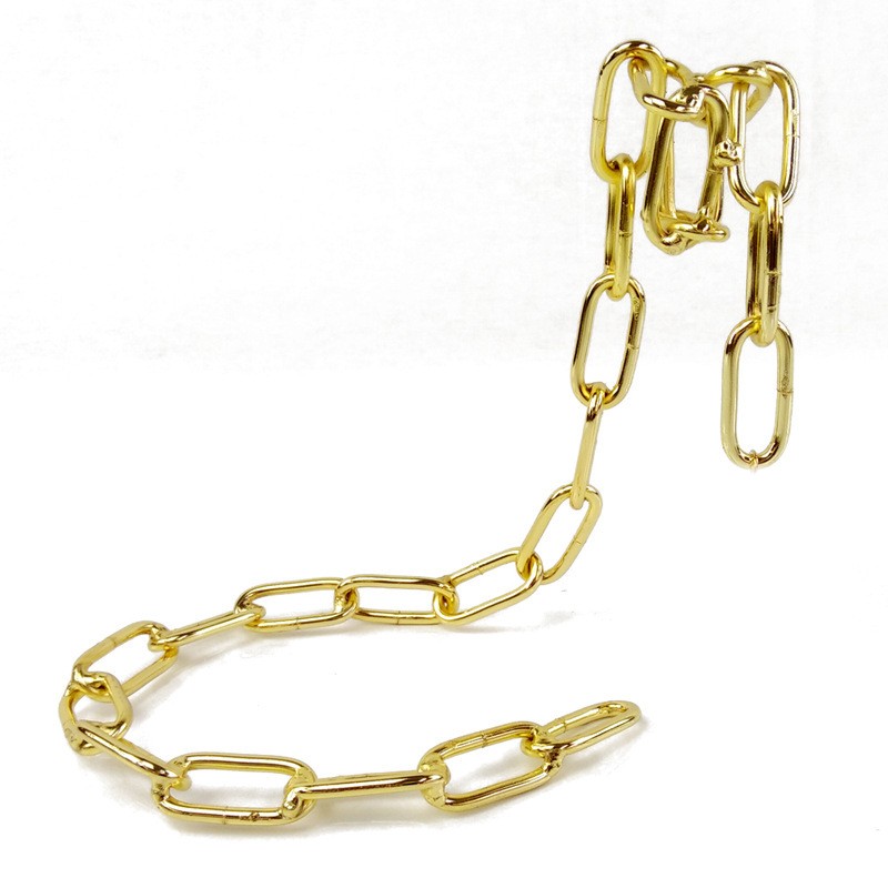 LoftLink Iron Chain Wine Holder – Elevated Metal Display for One Bottle