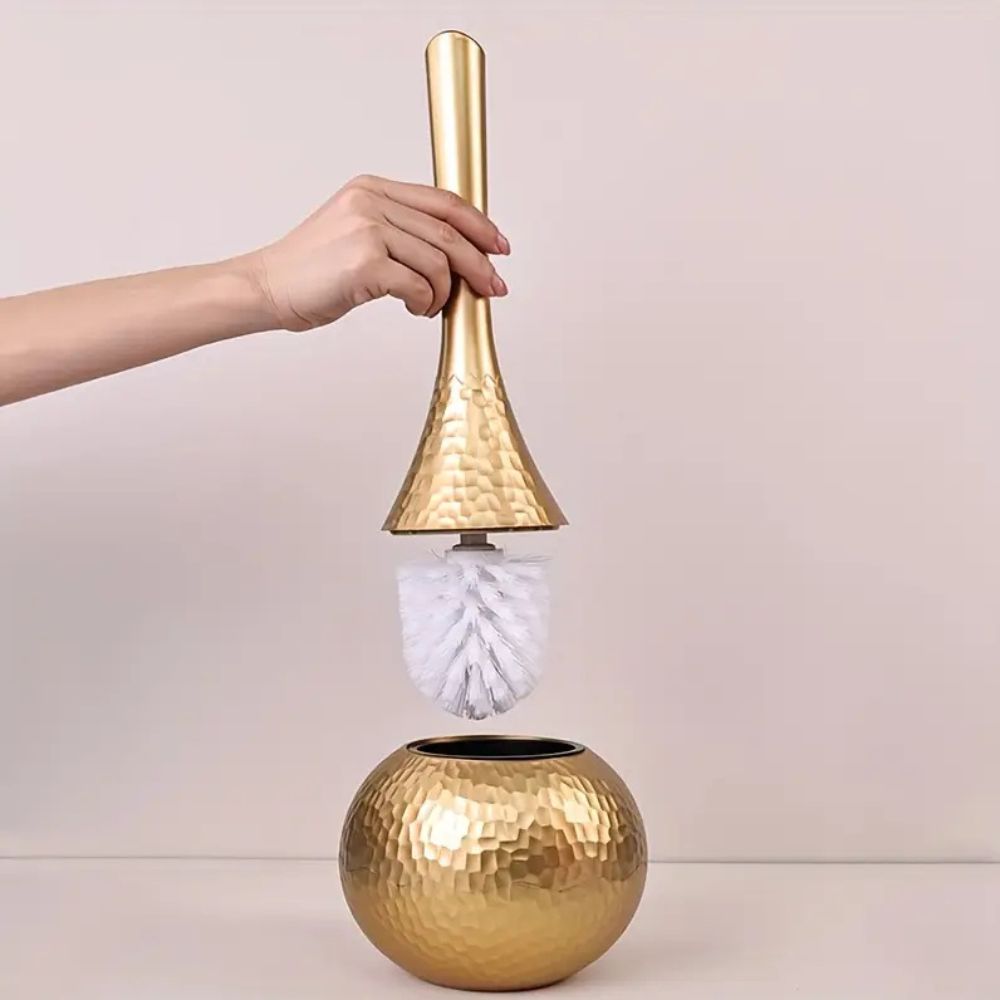 LustreClean Toilet Brush – Modern Metallic Elegance for Calm, Tidy Spaces