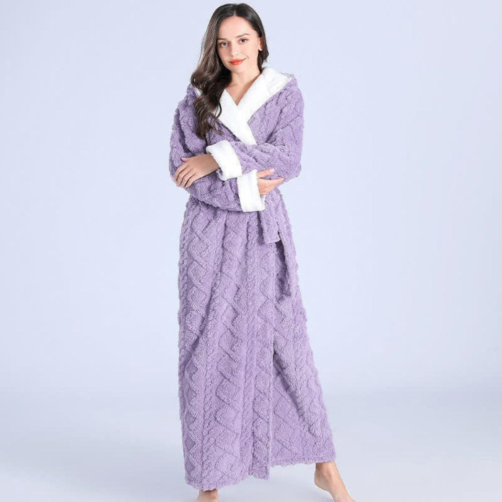 SoraNest Hooded Robe – Wrapped Warmth for Unhurried Living