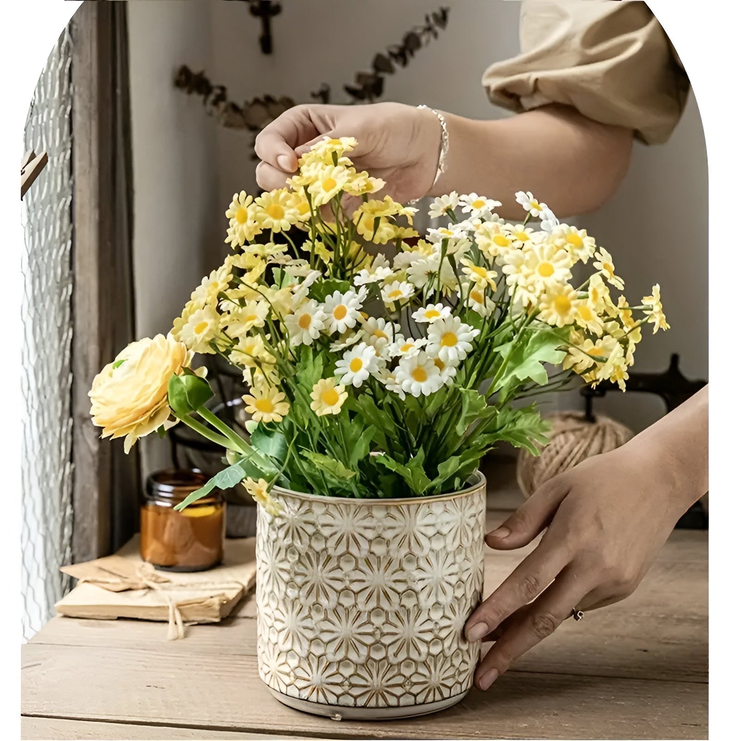 Hanami Ceramic Utensil Holder – Blooming Form in Everyday Use