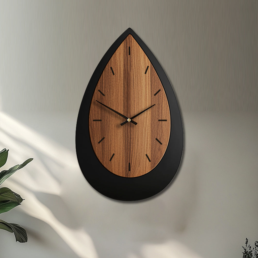 Rivelle Wooden Wall Clock – Irregular Artisan Form