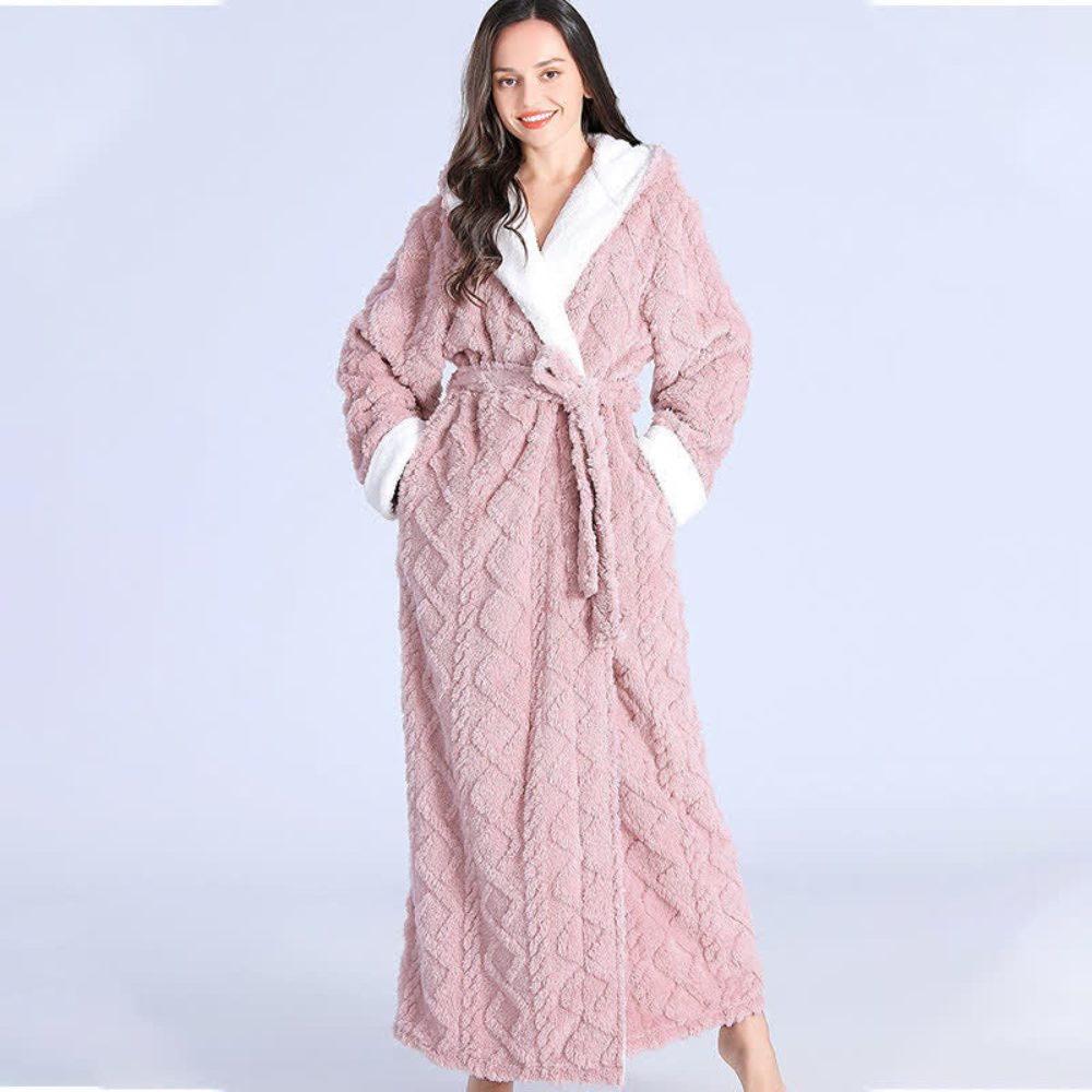 SoraNest Hooded Robe – Wrapped Warmth for Unhurried Living