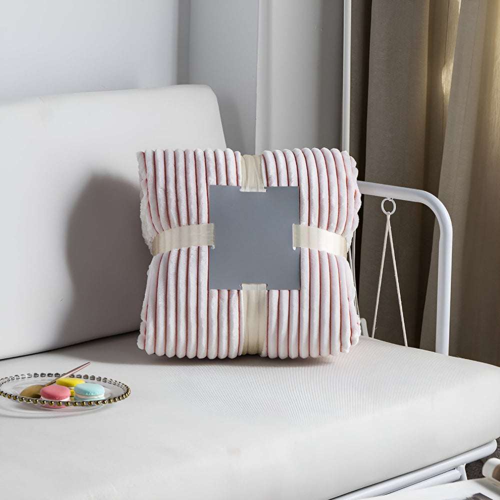 Yuki Stripe Sherpa Blanket – Soft Stripes for Serene Comfort
