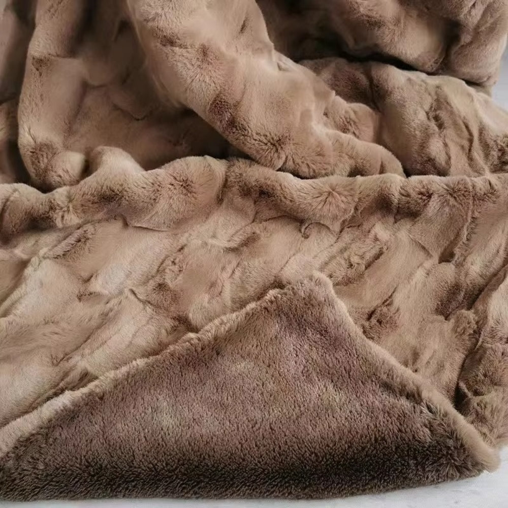 CloudHaven Faux Fur Blanket – Luxe Warmth for Serene Evenings