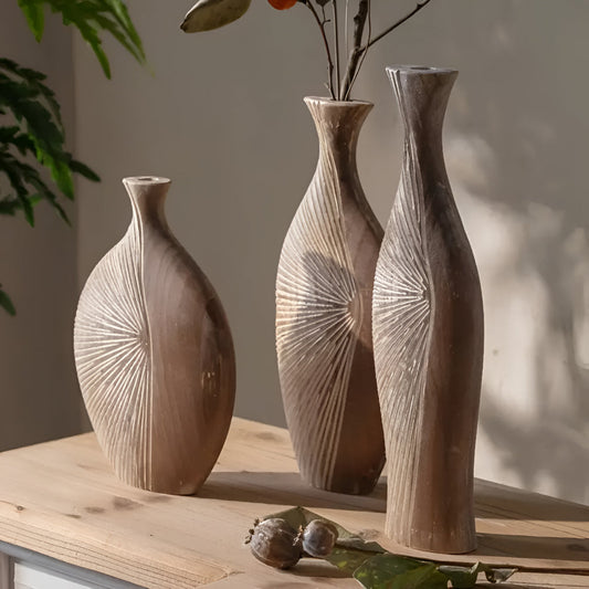 Takumi Wooden Vase – Sculpted Grain, Timeless Warmth