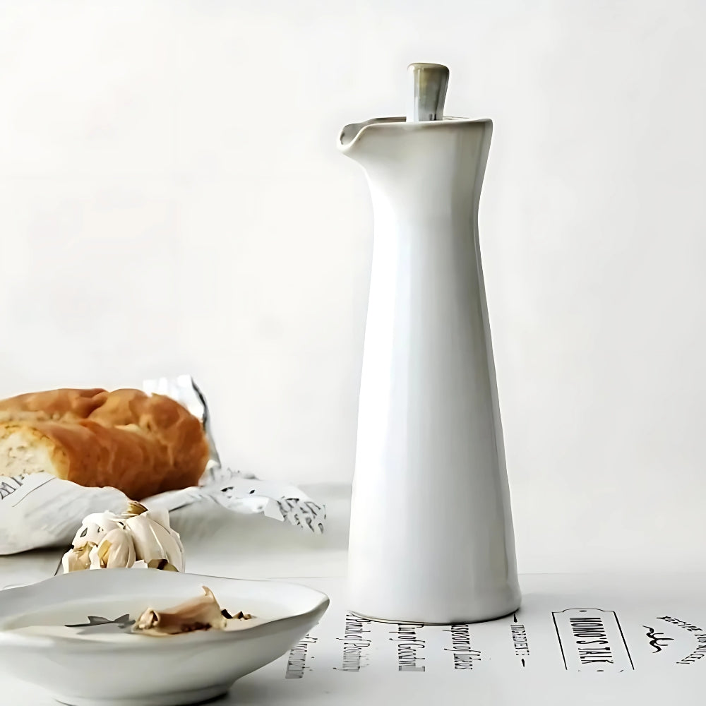 Kiyo Ceramic Condiment Bottle – Pure Form, Thoughtful Function