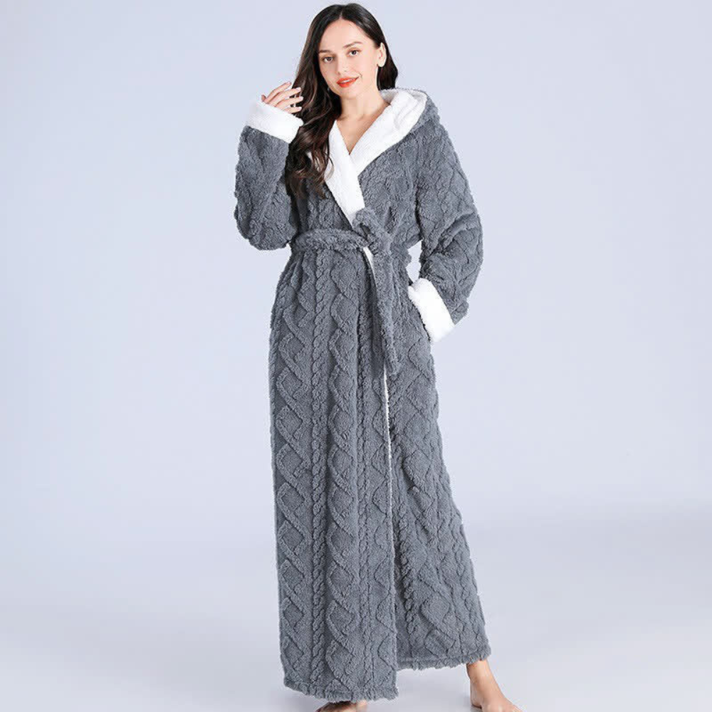 SoraNest Hooded Robe – Wrapped Warmth for Unhurried Living