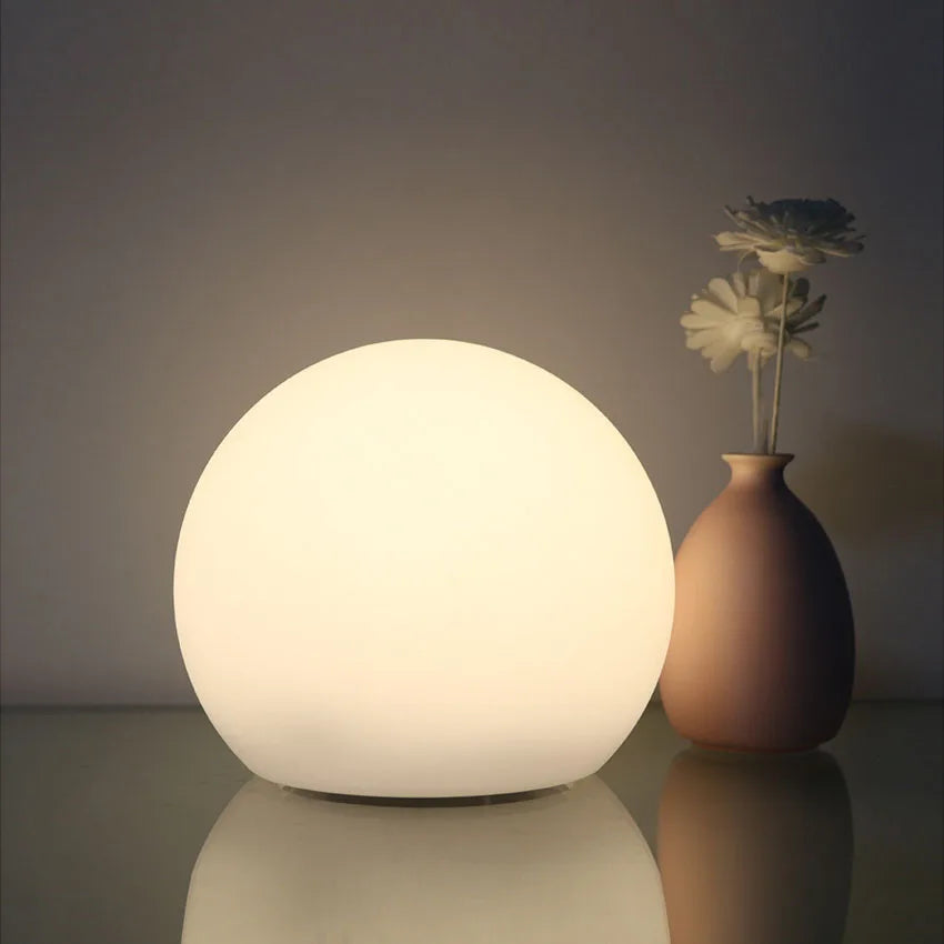 AuraGlobe LED Lamp – Wireless 16-Colour Ambient Sphere