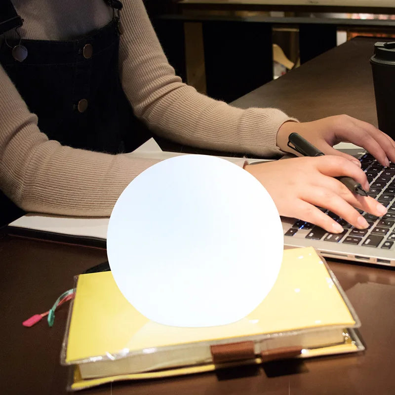 AuraGlobe LED Lamp – Wireless 16-Colour Ambient Sphere