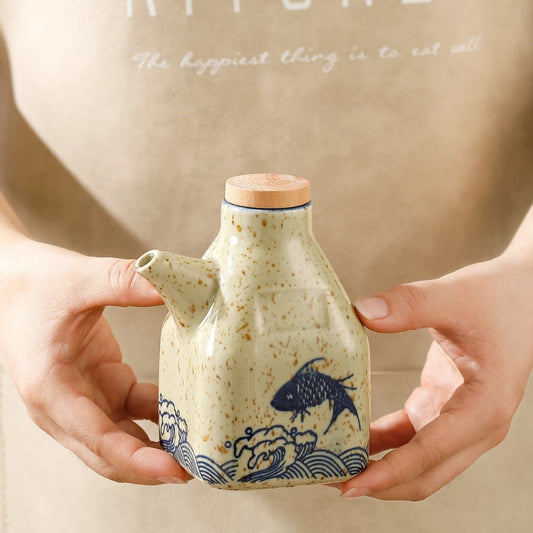 Shiori Glass Oil Bottle – Quiet Control for the Modern Kitchen
