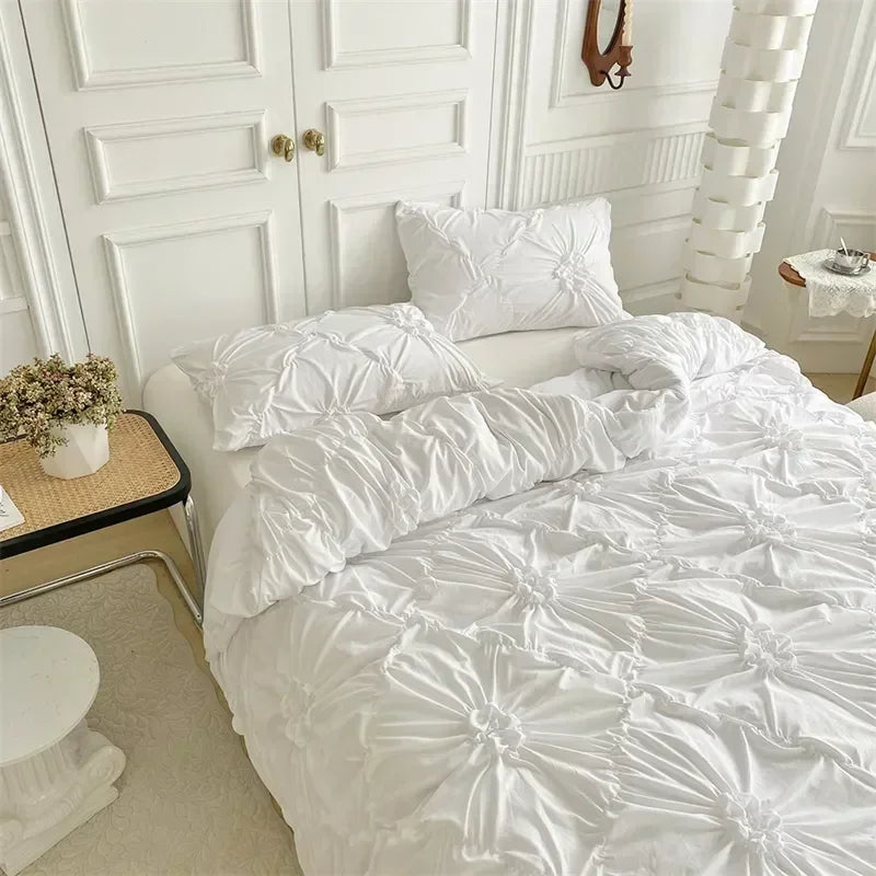 FloraLoom Ruffle Duvet Set – Soft-Stitched Floral Quilt Cover