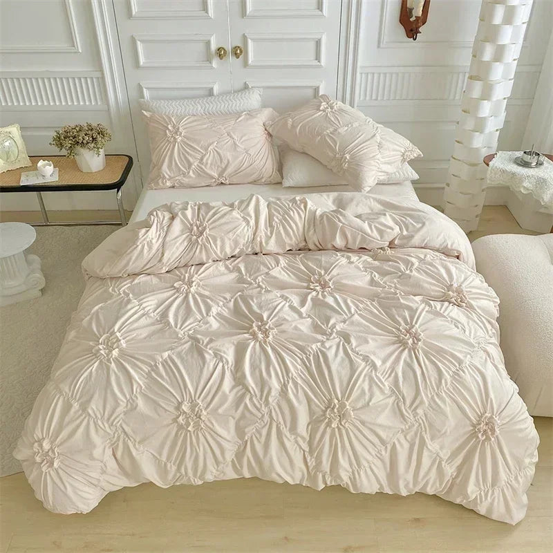 FloraLoom Ruffle Duvet Set – Soft-Stitched Floral Quilt Cover