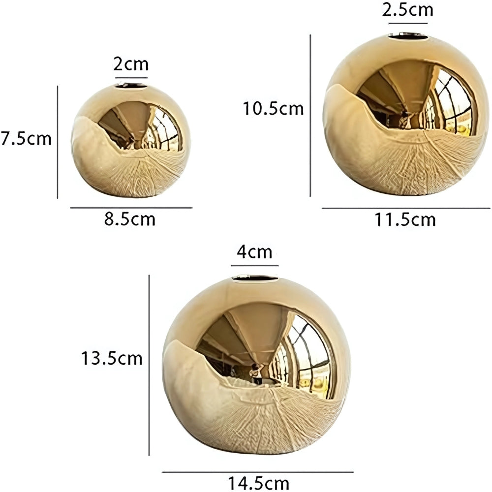 Kinrō Golden Ball Vase – Sculptural Glow for Modern Spaces