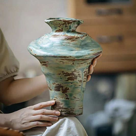 Amara Ceramic Vase – Sculpted Form with Timeless Grace