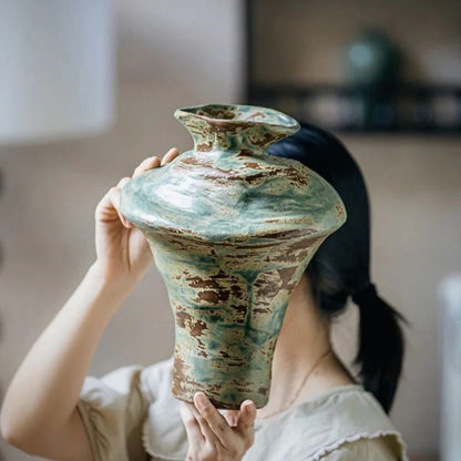 Amara Ceramic Vase – Sculpted Form with Timeless Grace