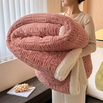 Aveline Plush Blanket – Ultra-Soft Velvet Serenity