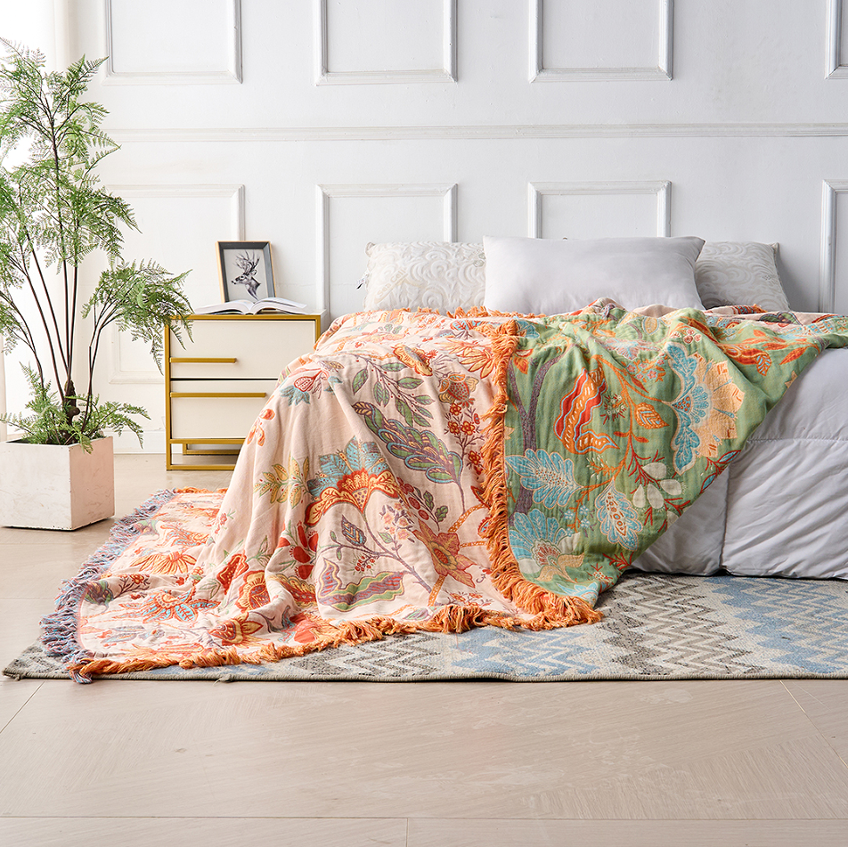 FieldFade Bohemian Tassel Throw – Breathable Woven Blanket with Rustic Floral Pattern