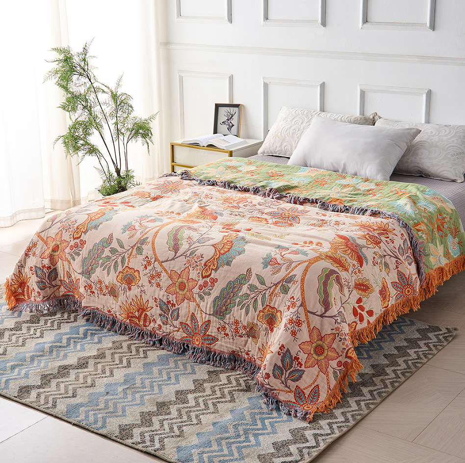 FieldFade Bohemian Tassel Throw – Breathable Woven Blanket with Rustic Floral Pattern