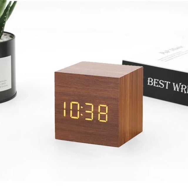 SerenGlow Cube Clock – Minimalist LED Alarm with Calm Display